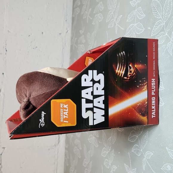 Star Wars The Force Awakens Rey Talking Plush - Picture 4 of 5